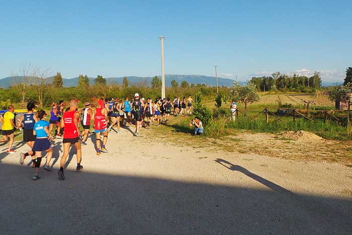 Inizia la gara Cross Country for Autism nei dintorni de La Semente Fattoria Sociale di Spello